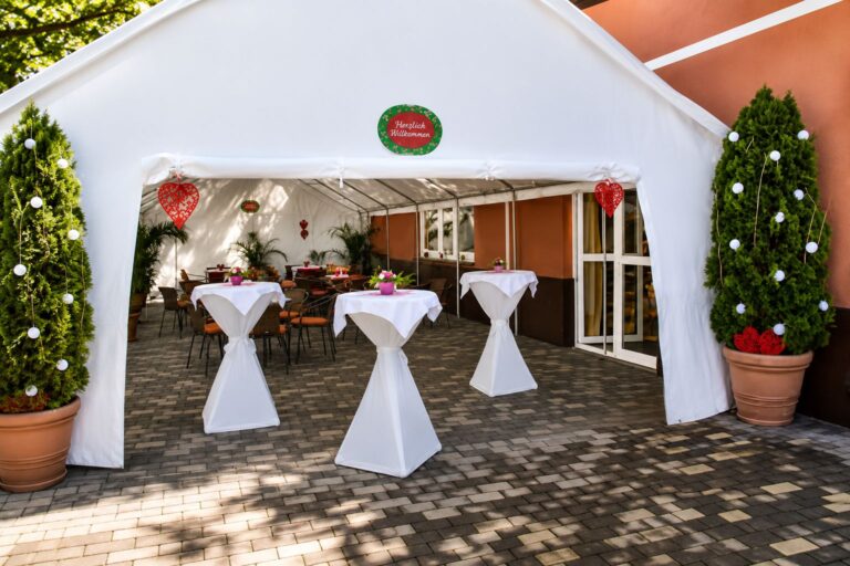 großzügige Terrasse am Veteranenclub in Peitz